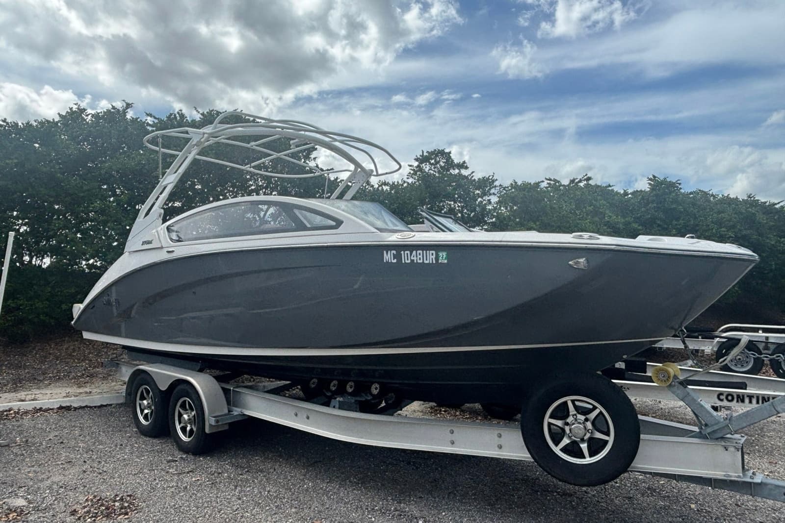2021 Yamaha Boats 275SE - Photo 1