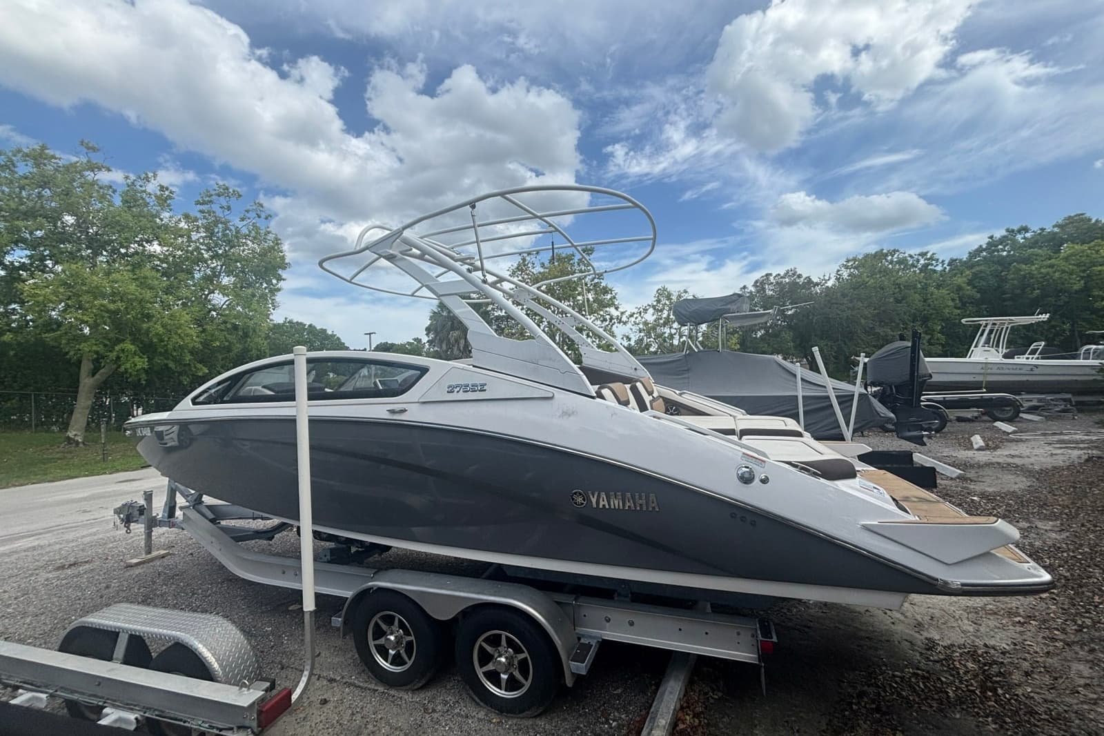 2021 Yamaha Boats 275SE - Photo 3
