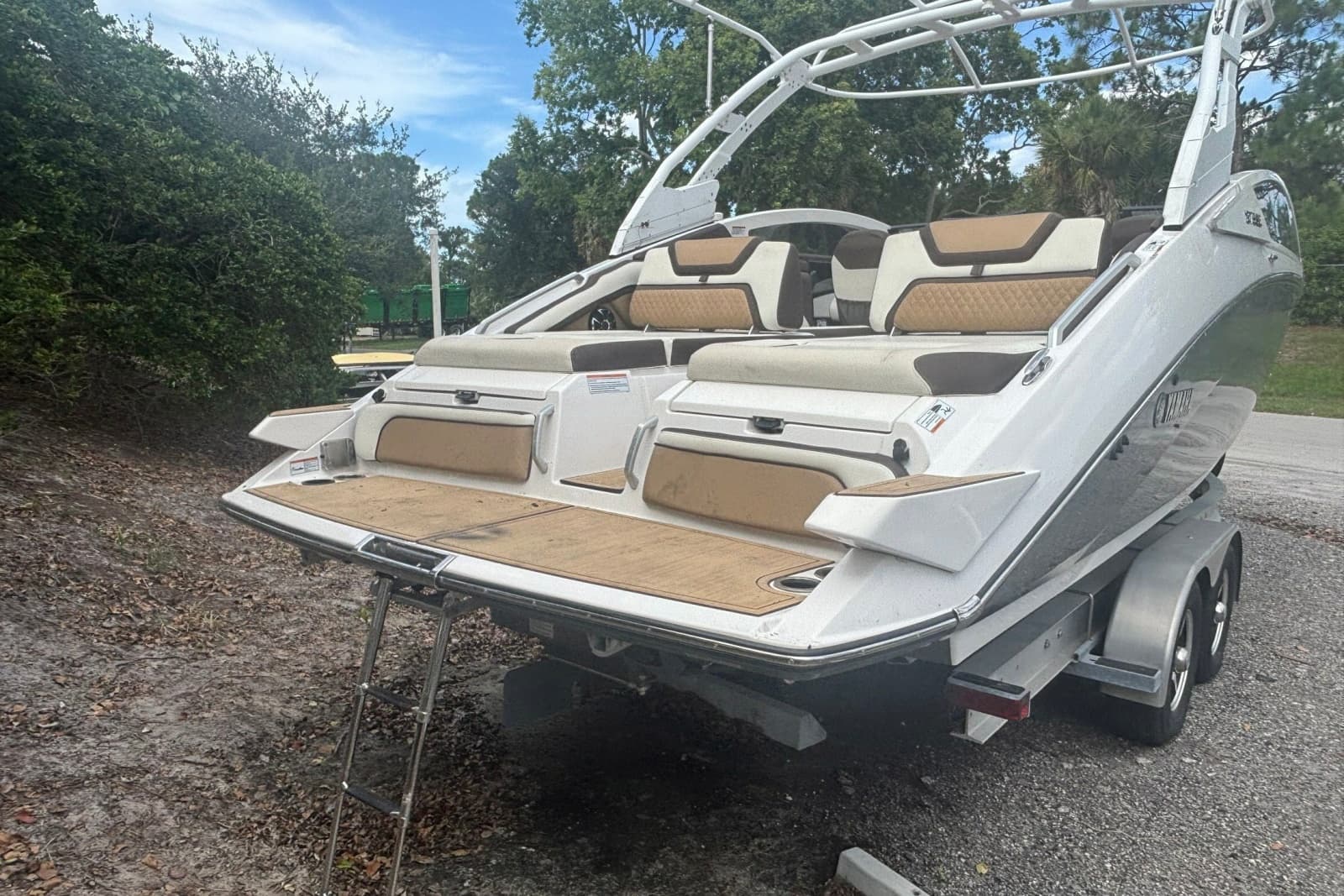 2021 Yamaha Boats 275SE - Photo 12