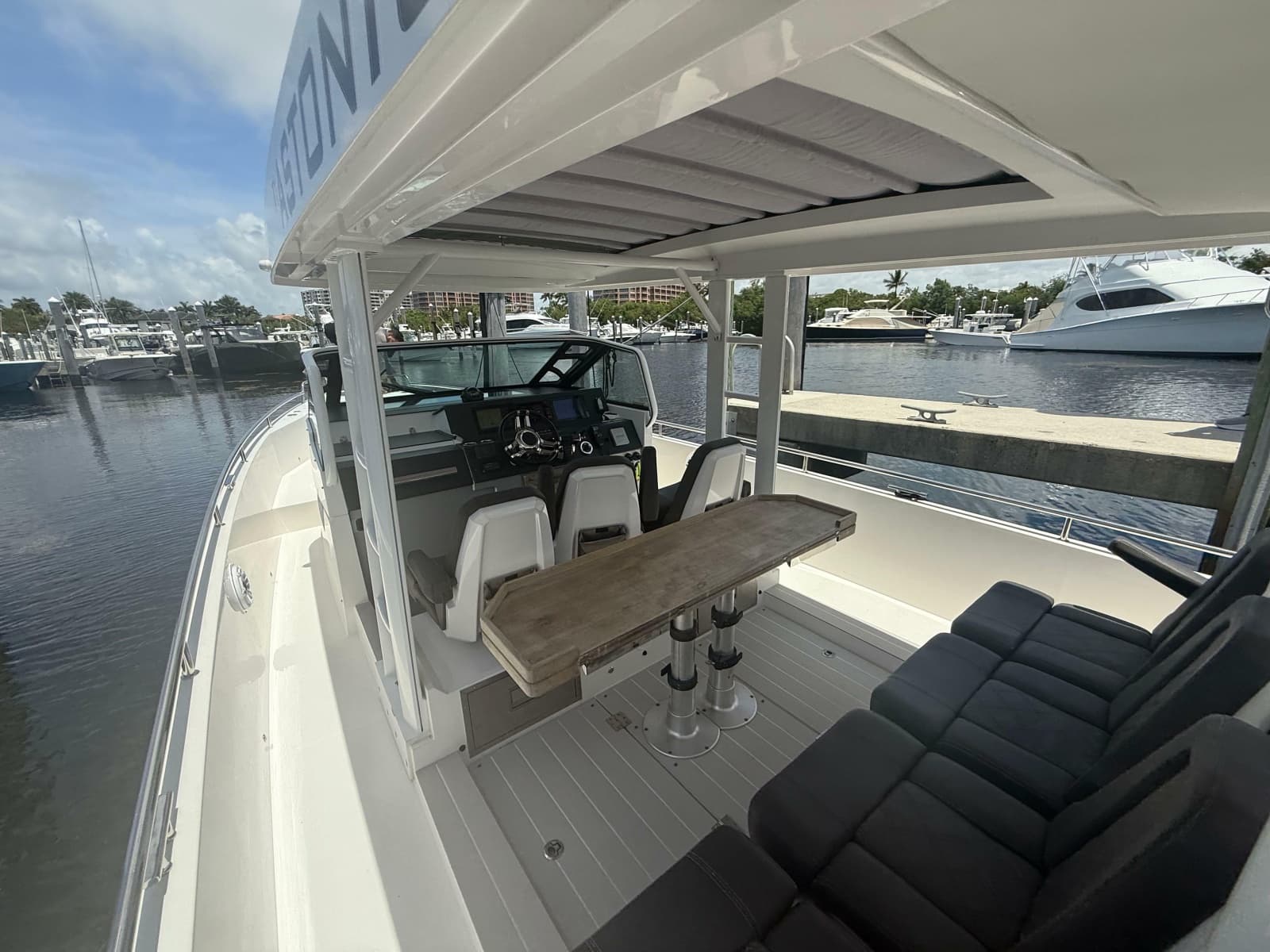 2017 Axopar 37 Sun-Top - Photo 18