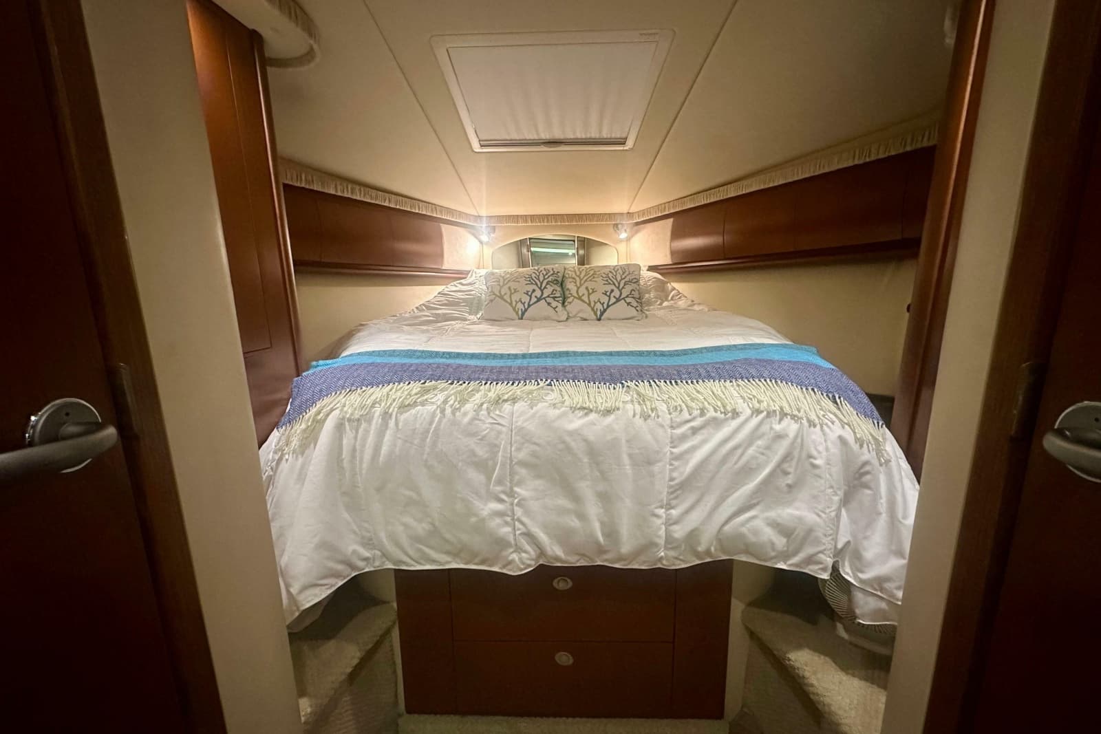 2007 Sea Ray 44 Sundancer - Photo 24