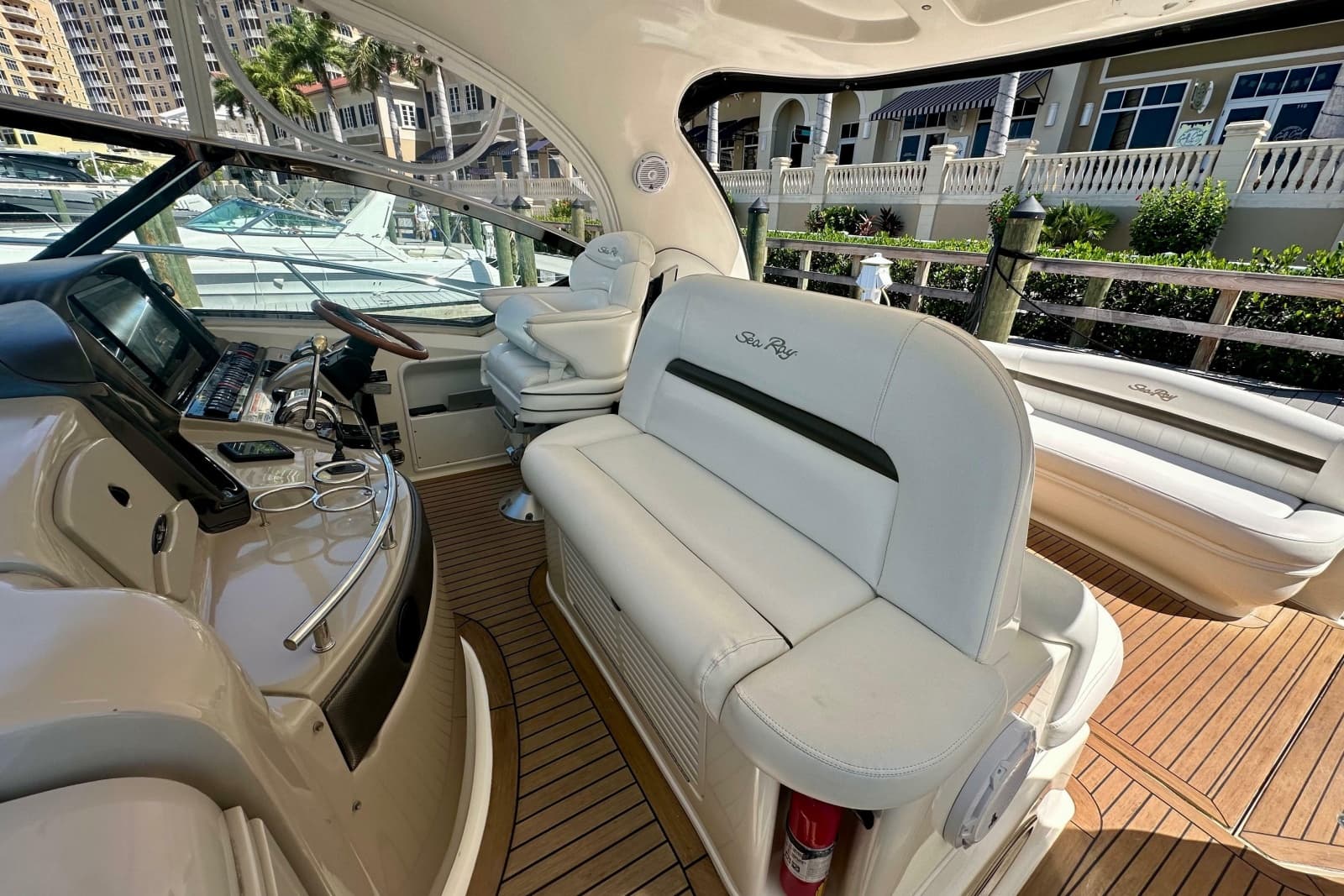 2007 Sea Ray 44 Sundancer - Photo 17