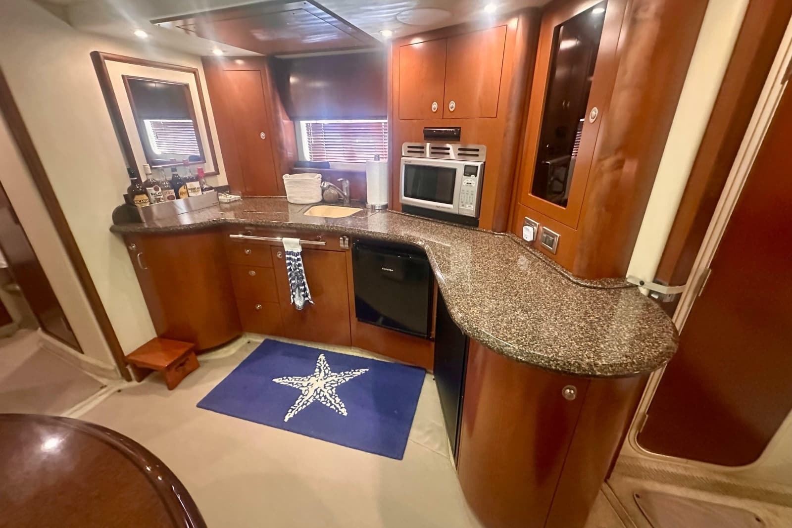 2007 Sea Ray 44 Sundancer - Photo 27