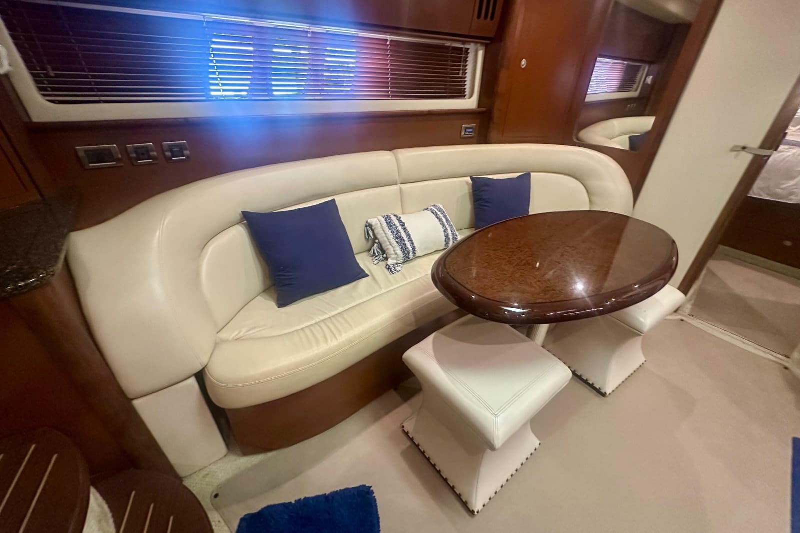 2007 Sea Ray 44 Sundancer - Photo 23