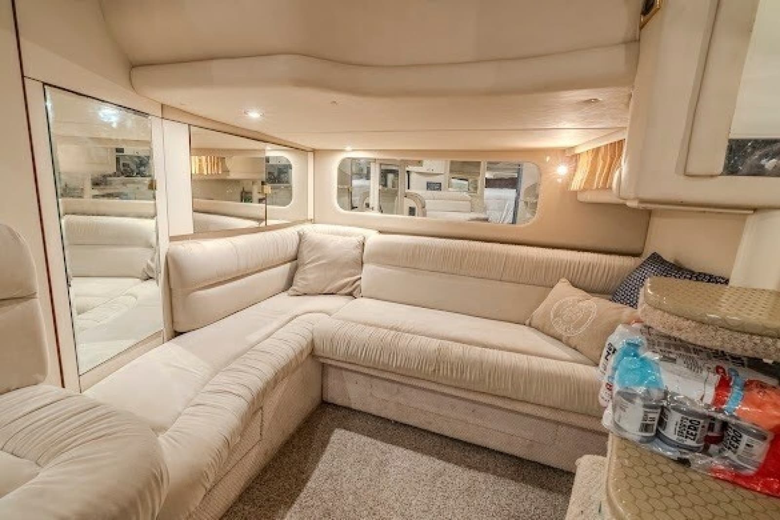 1999 Sea Ray 380 Sundancer - Photo 20