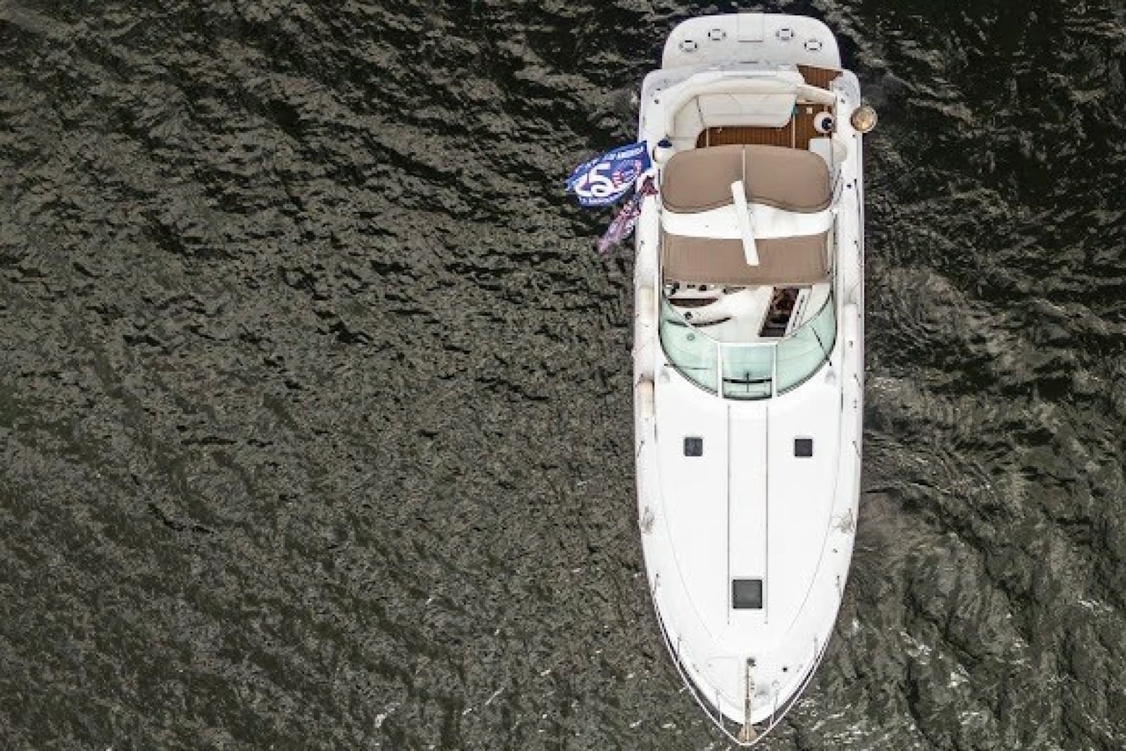 1999 Sea Ray 380 Sundancer - Photo 9