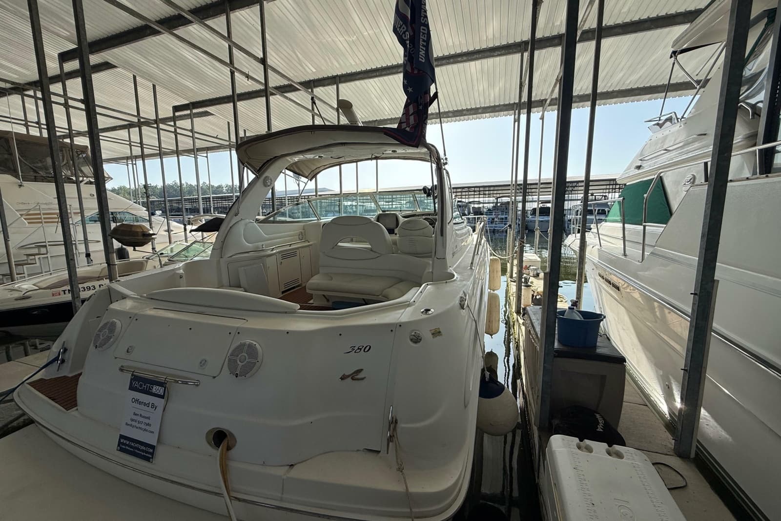 1999 Sea Ray 380 Sundancer - Photo 3