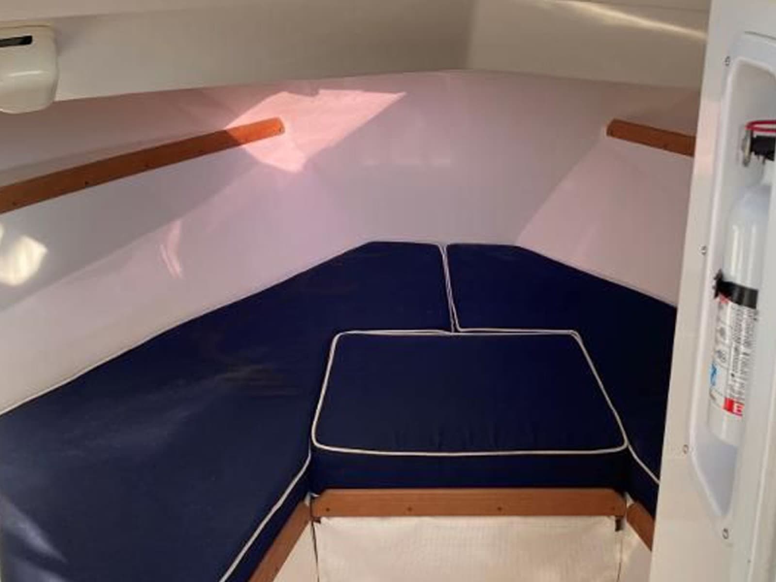 2007 Hunt Yachts Harrier 25 - Photo 13