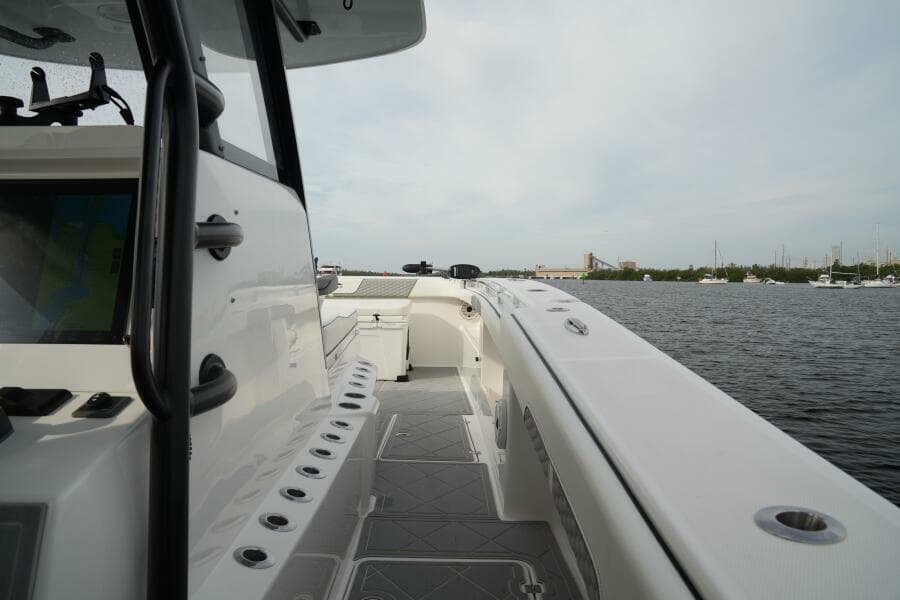 2022 Invincible 46 Catamaran - Photo 13