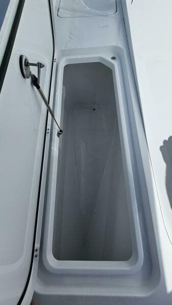 2025 Costa Custom 34SV - Photo 20