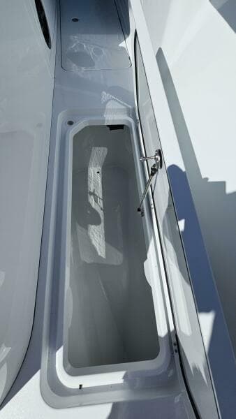 2025 Costa Custom 34SV - Photo 21