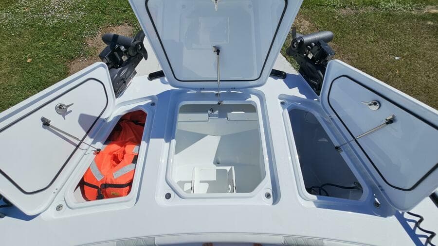 2025 Costa Custom 34SV - Photo 19