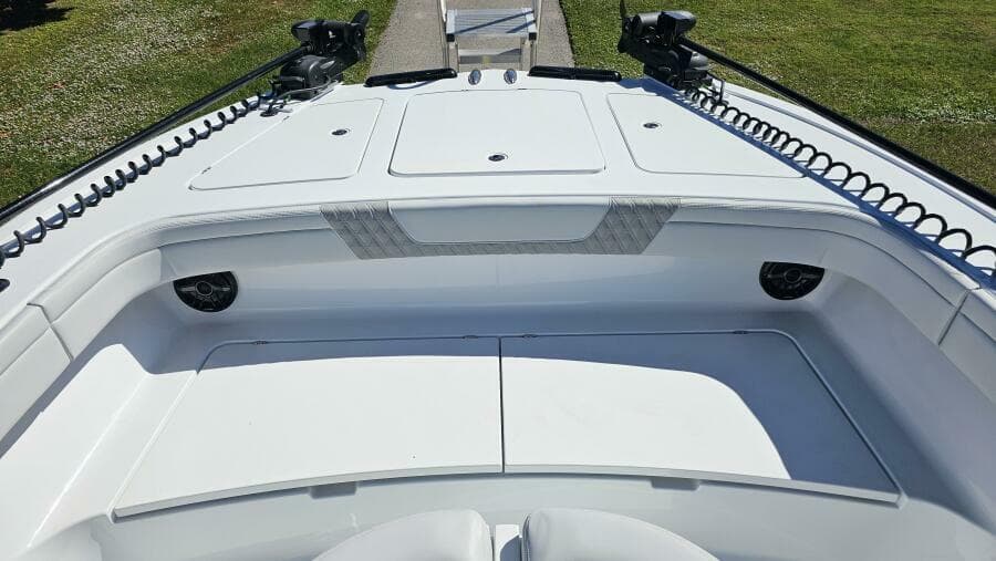 2025 Costa Custom 34SV - Photo 16