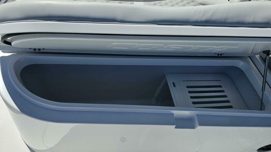 2025 Costa Custom 34SV - Photo 15