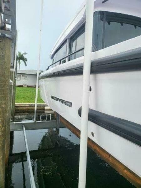 2024 Axopar 37 XC CROSS CABIN - Photo 5