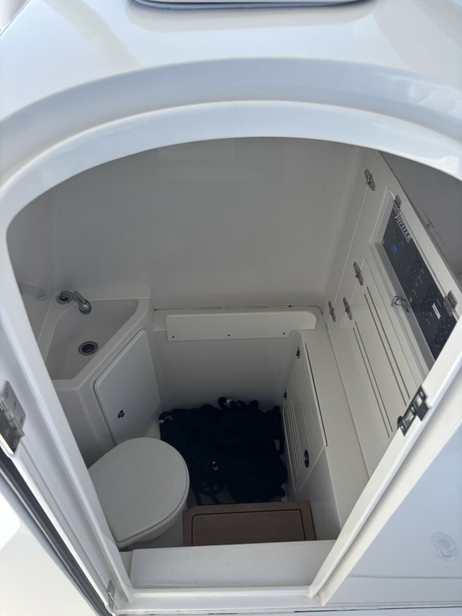 2018 Jupiter 34 - Photo 12