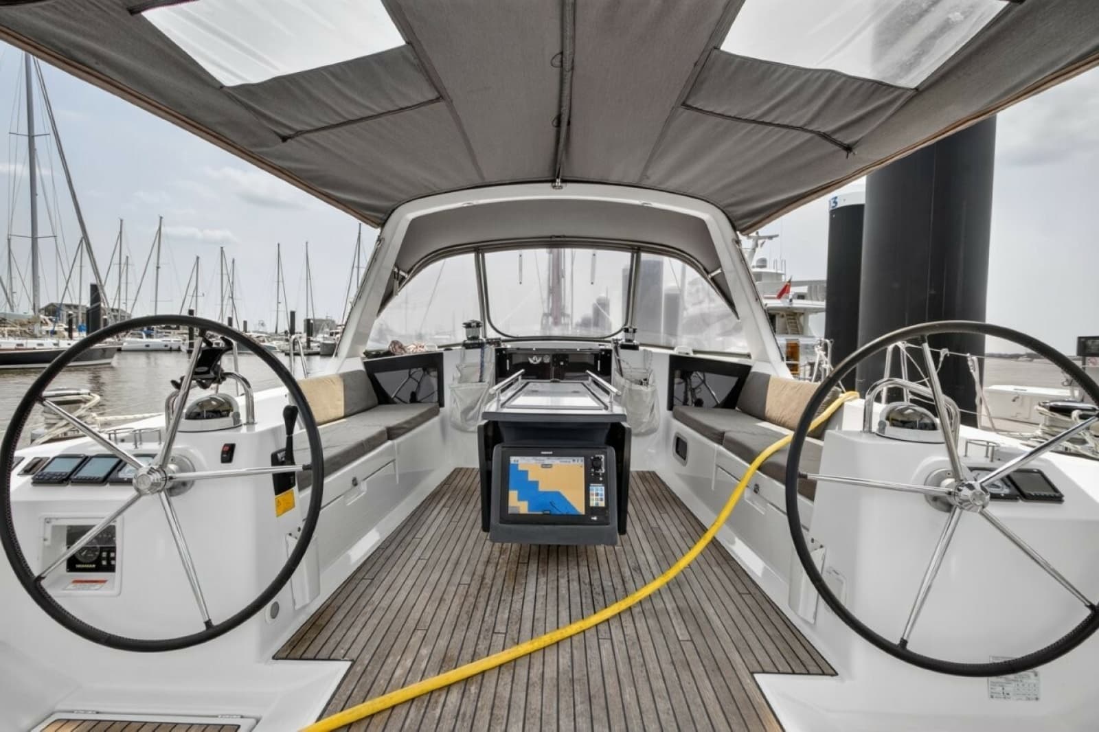 2013 Beneteau Oceanis 45 - Photo 17