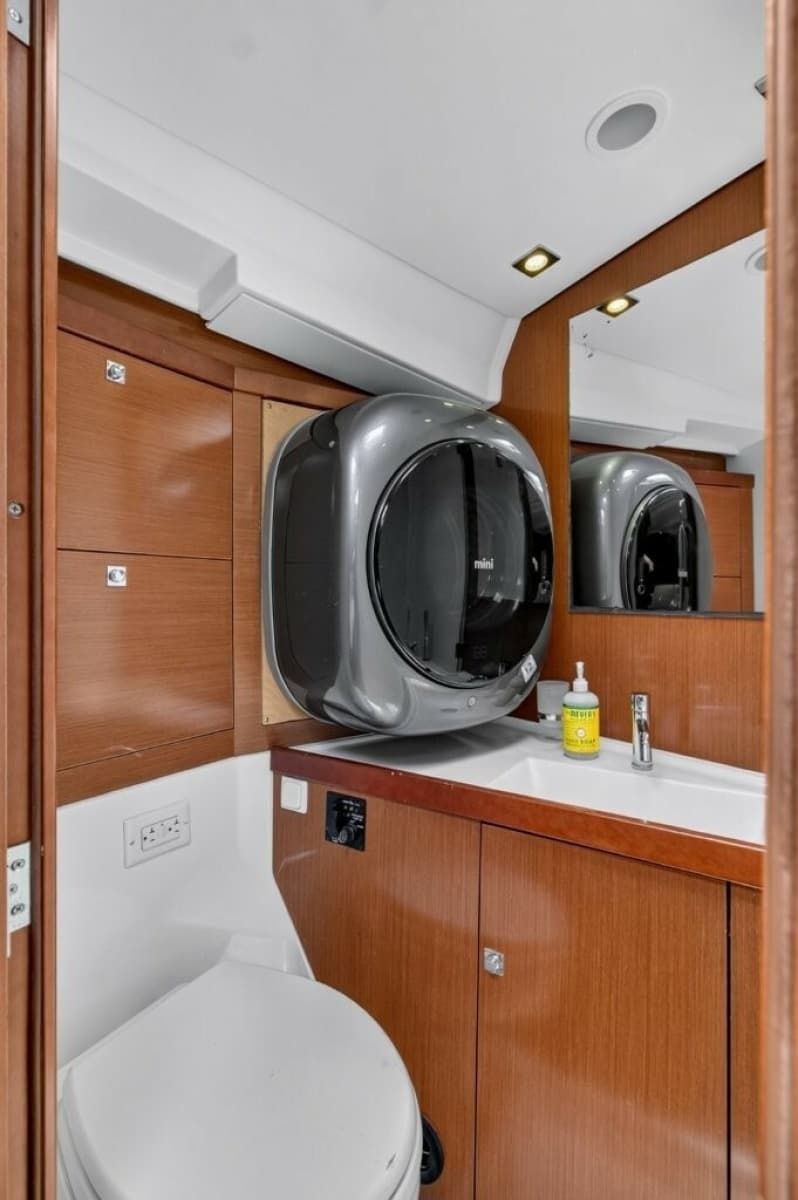 2013 Beneteau Oceanis 45 - Photo 39