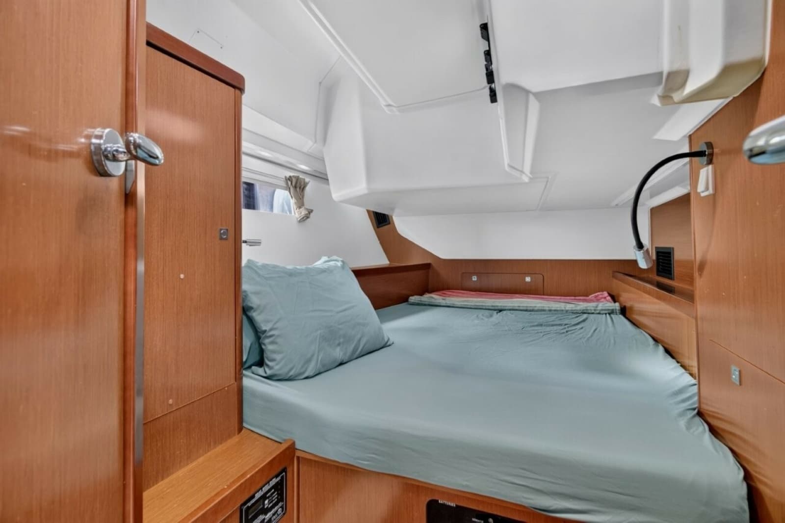 2013 Beneteau Oceanis 45 - Photo 41