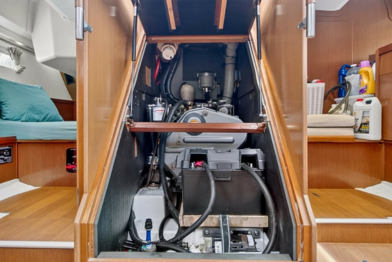 2013 Beneteau Oceanis 45 - Photo 46