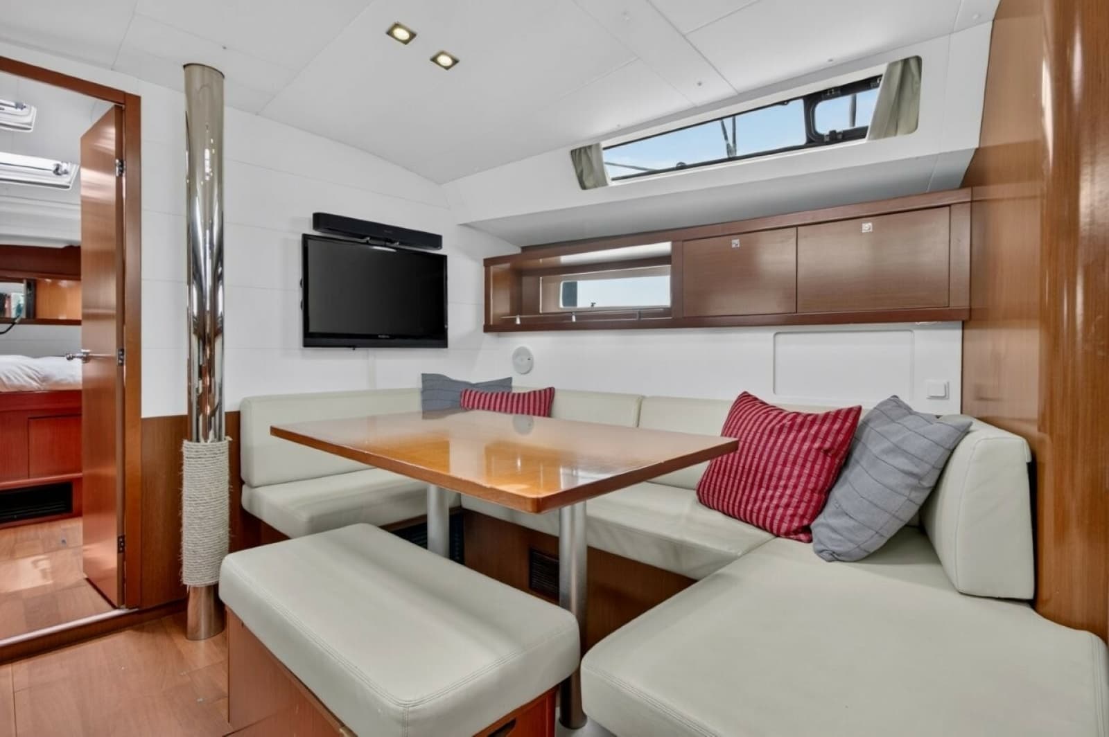 2013 Beneteau Oceanis 45 - Photo 31