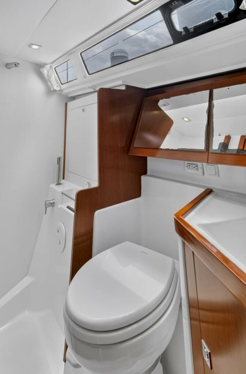 2013 Beneteau Oceanis 45 - Photo 44