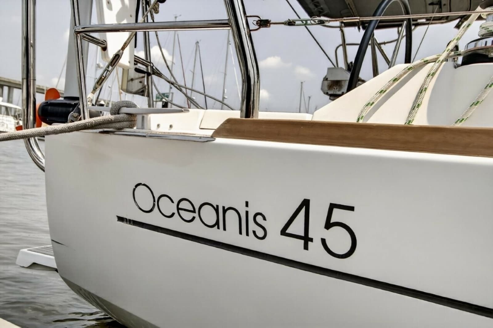 2013 Beneteau Oceanis 45 - Photo 9