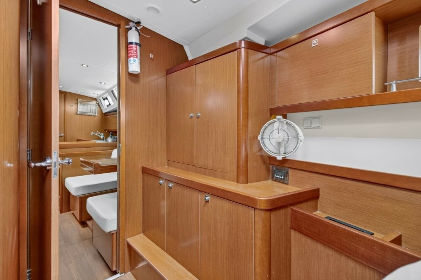 2013 Beneteau Oceanis 45 - Photo 37
