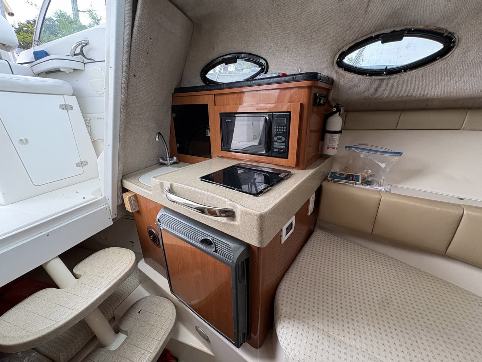 2003 Wellcraft 270 Coastal - Photo 10