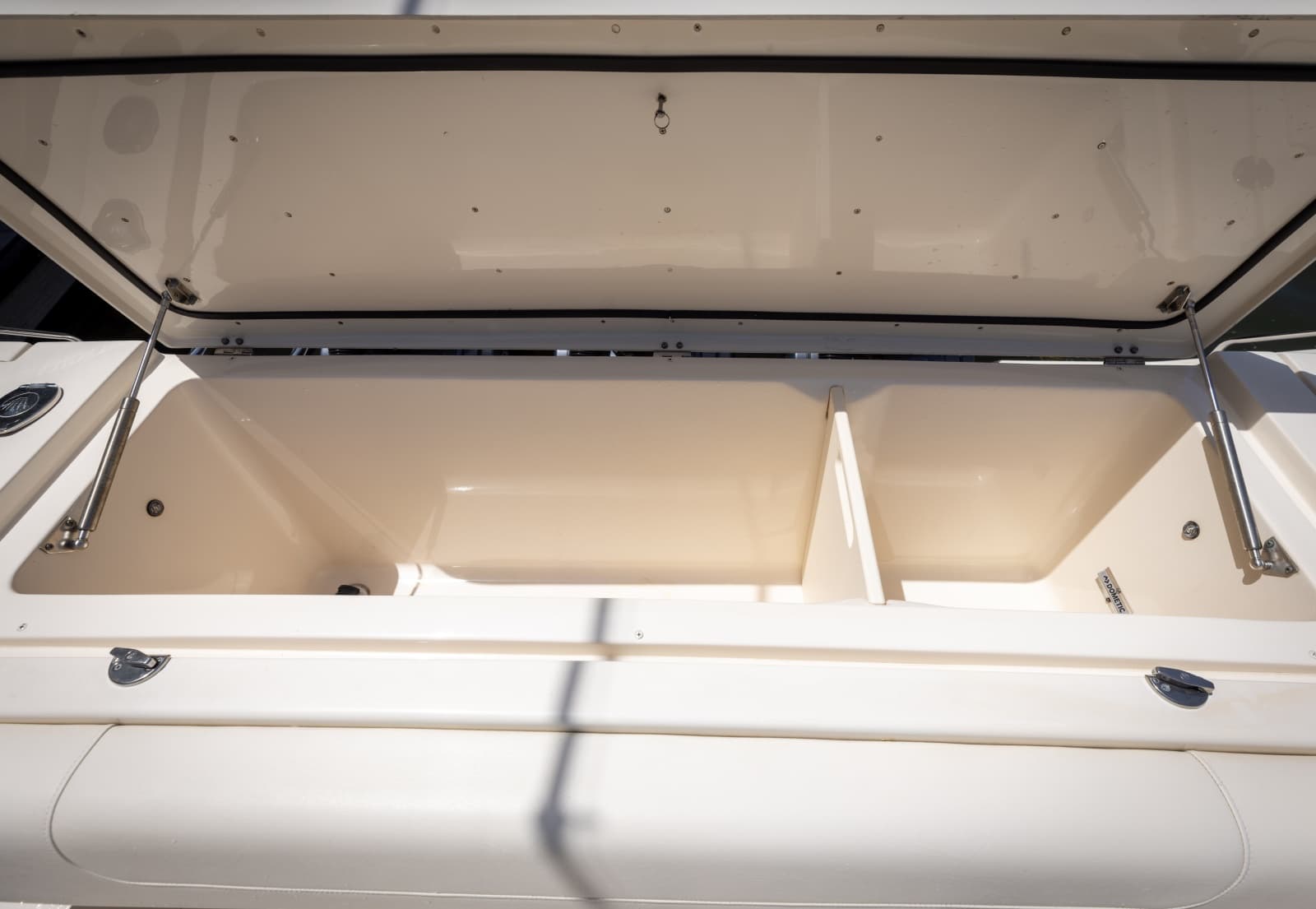 2021 Grady-White Canyon 376 - Photo 29