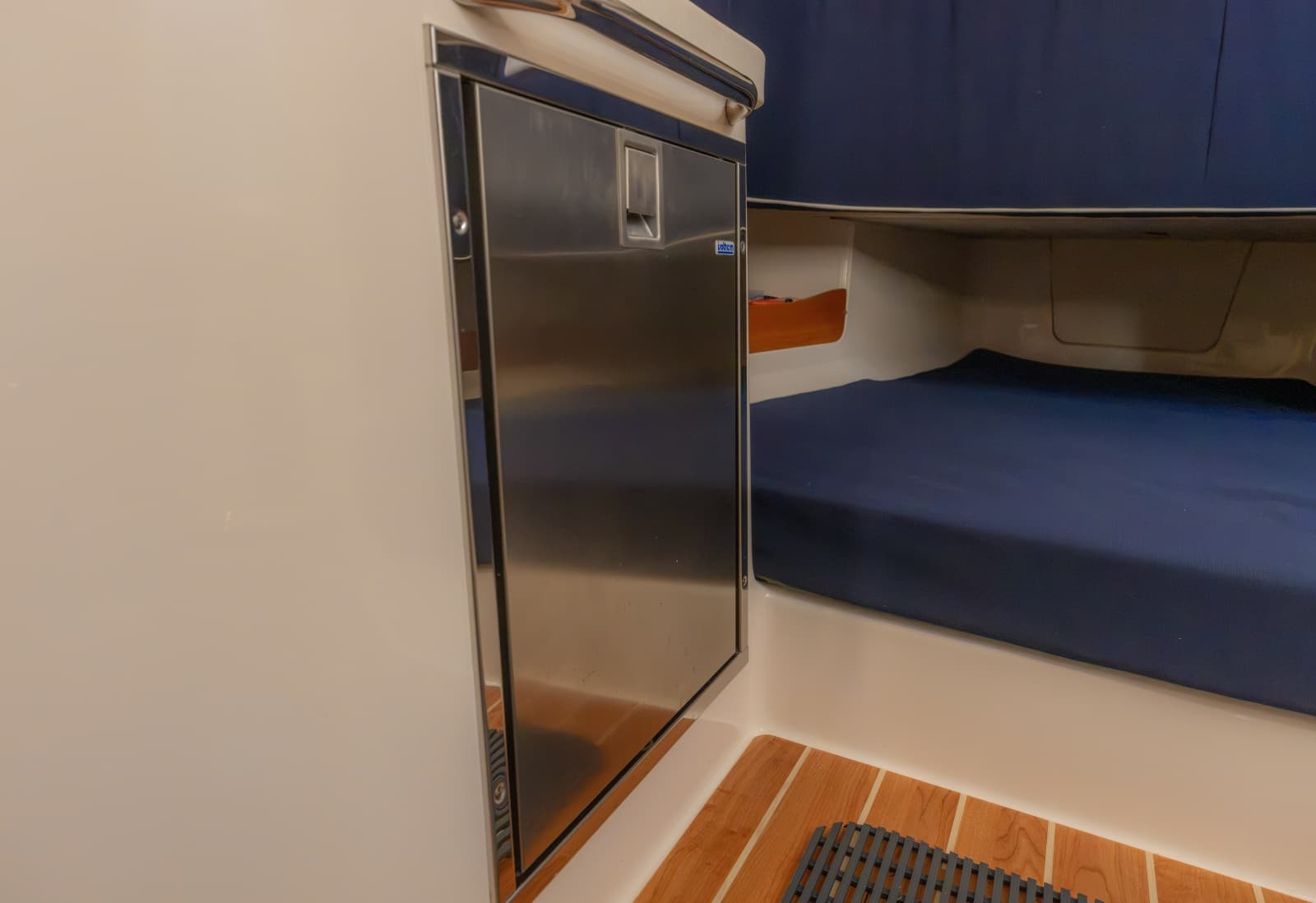 2021 Grady-White Canyon 376 - Photo 24