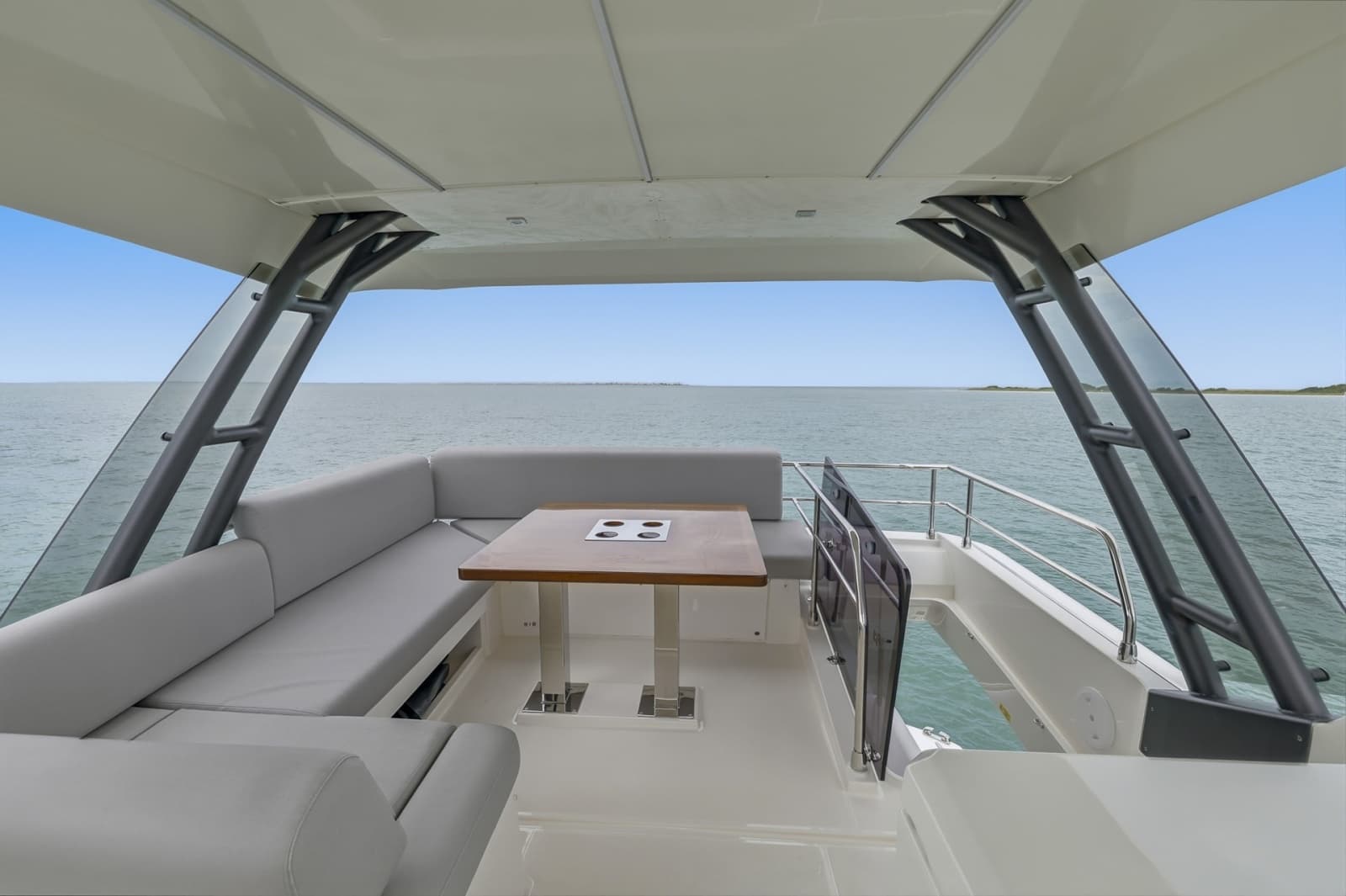2023 Prestige 520 Fly - Photo 39