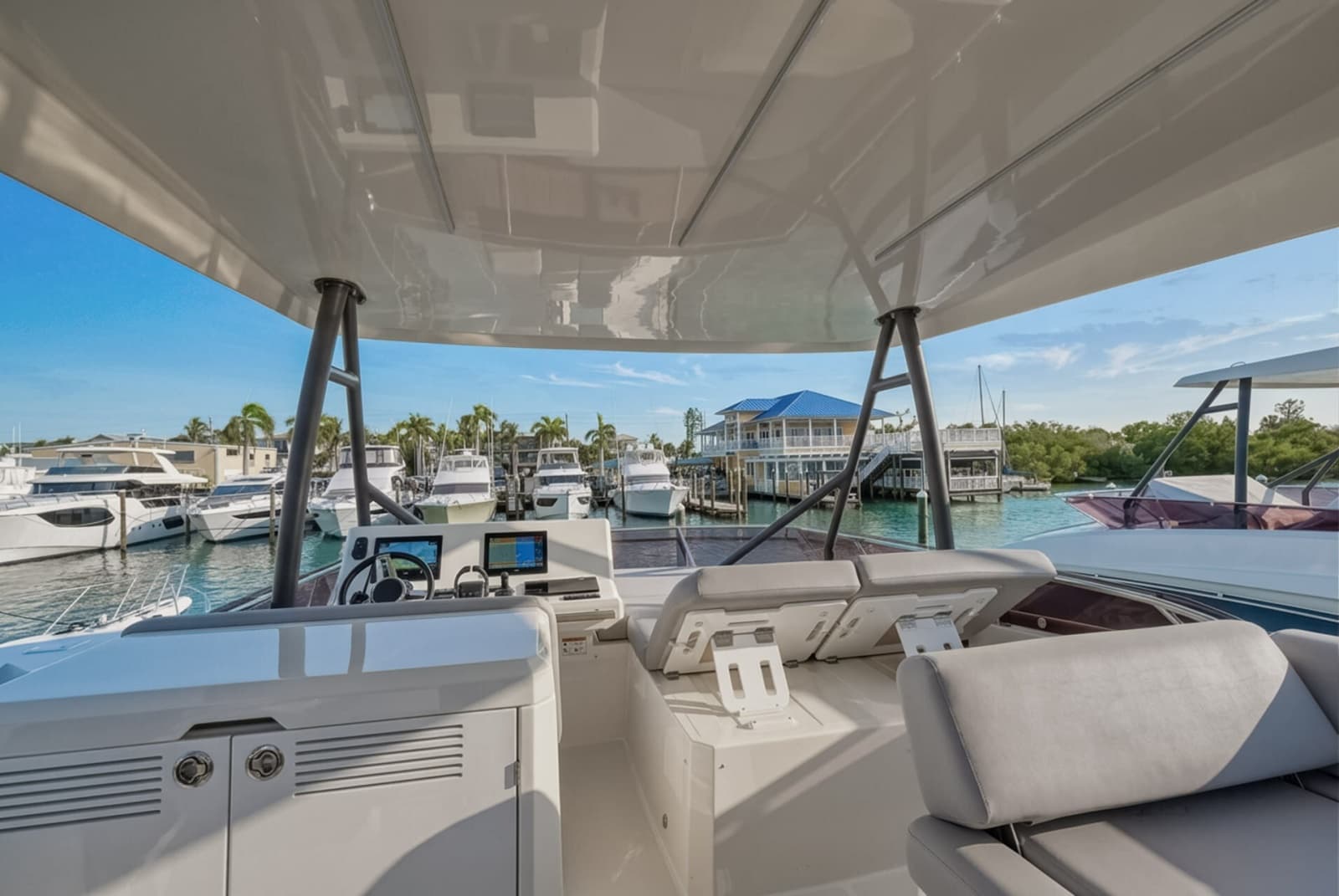 2023 Prestige 520 Fly - Photo 16