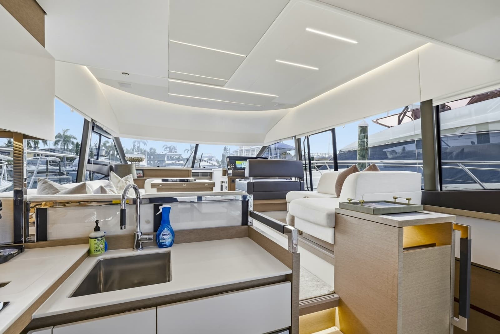 2023 Prestige 520 Fly - Photo 56