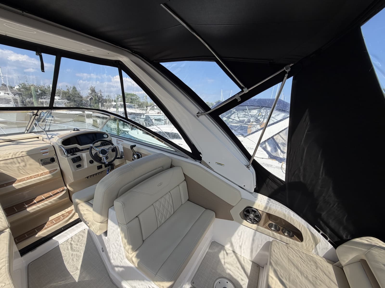 2020 Regal 28 Express - Photo 39