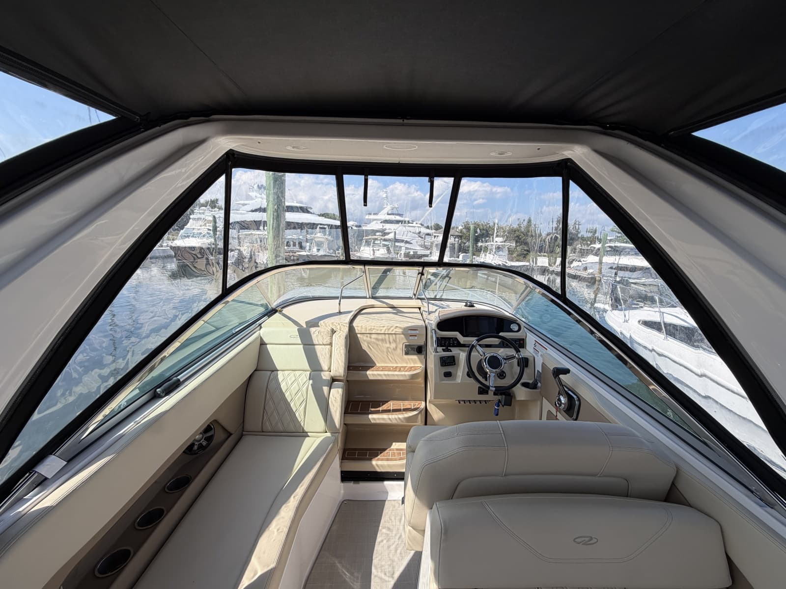 2020 Regal 28 Express - Photo 38