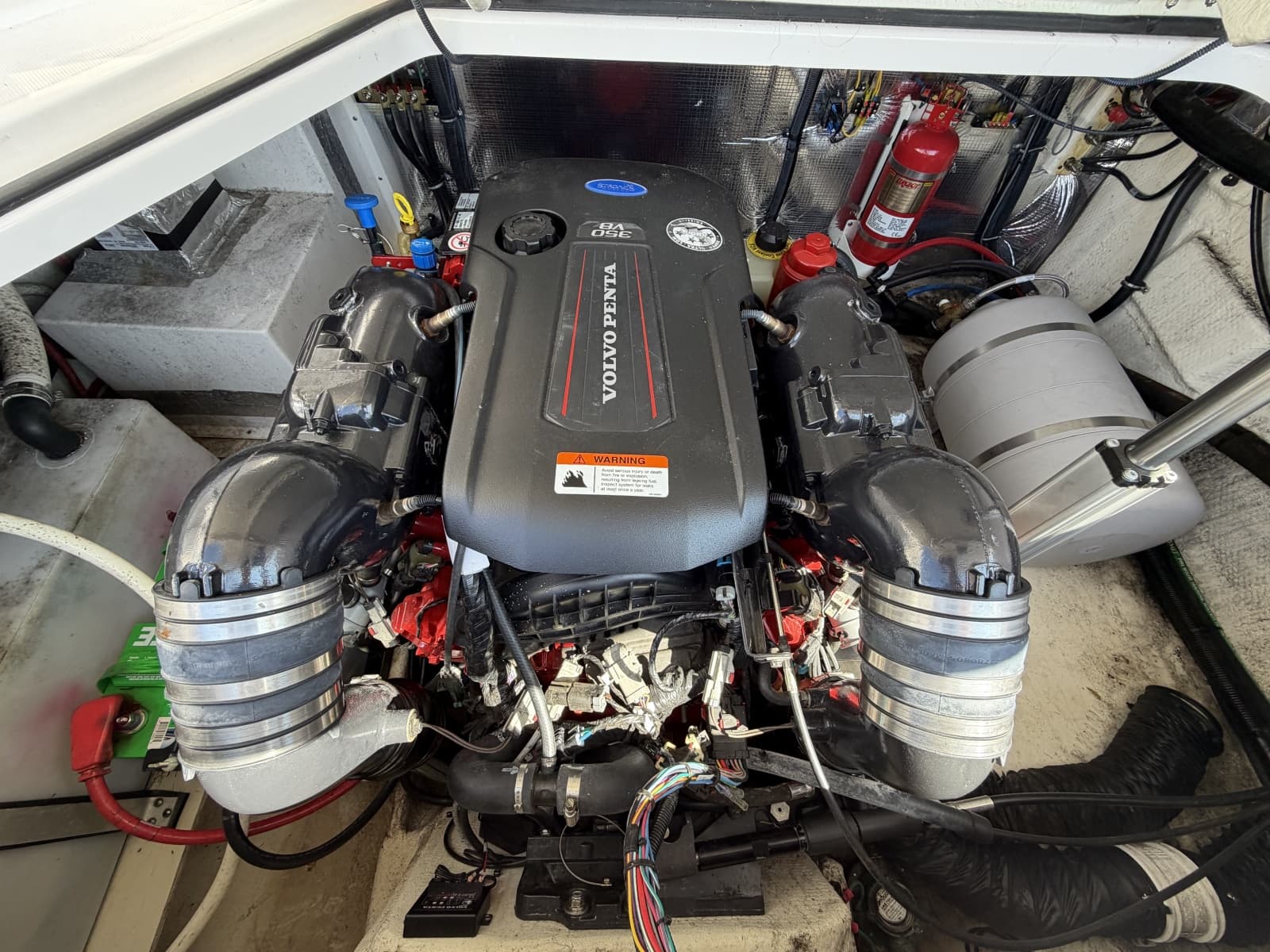 2020 Regal 28 Express - Photo 20