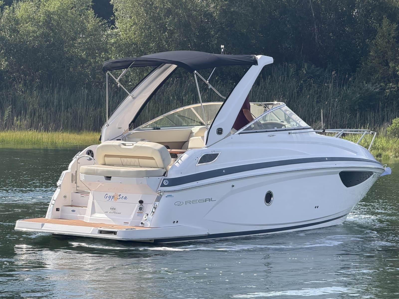 2020 Regal 28 Express - Photo 4