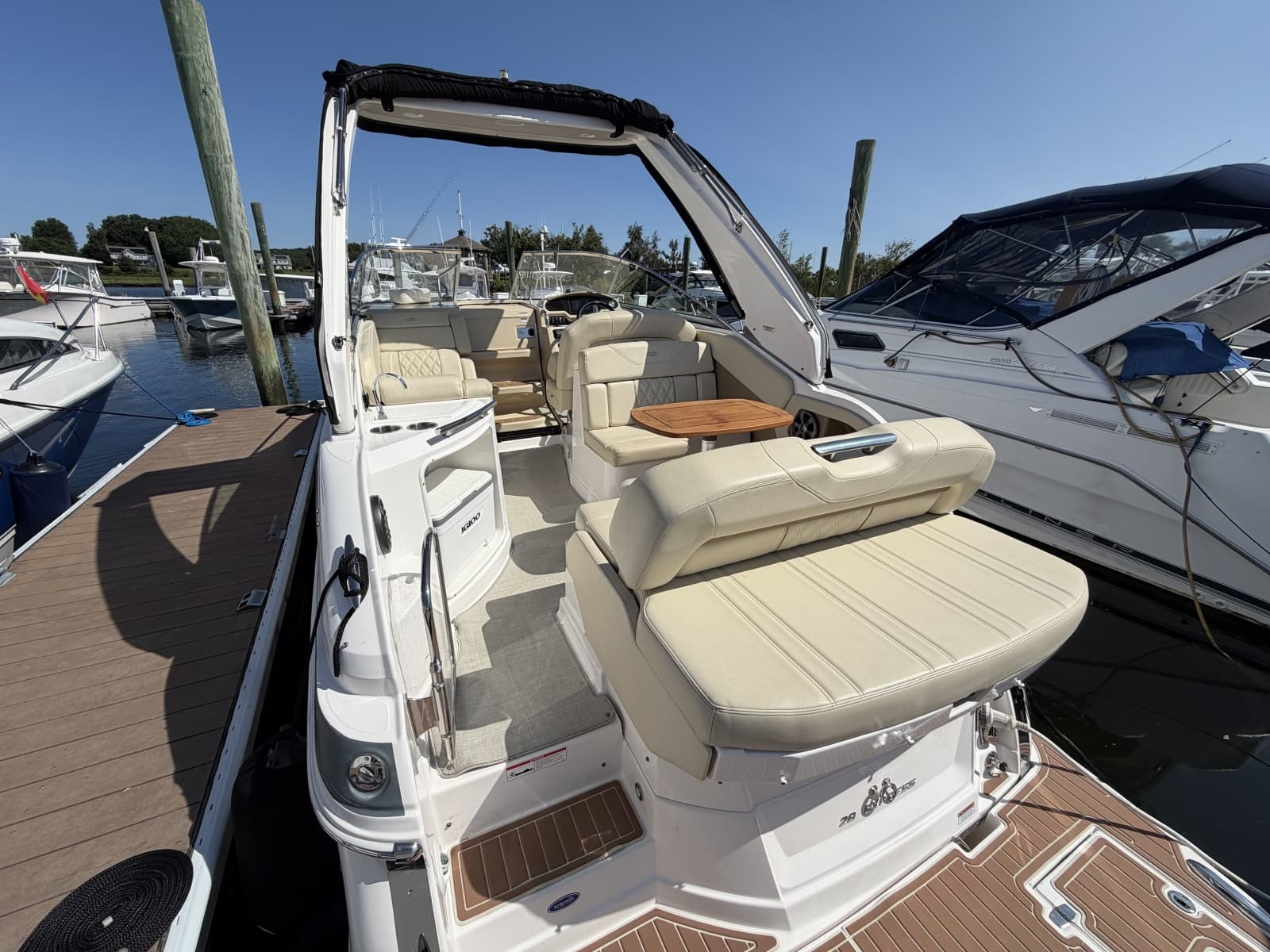 2020 Regal 28 Express - Photo 3