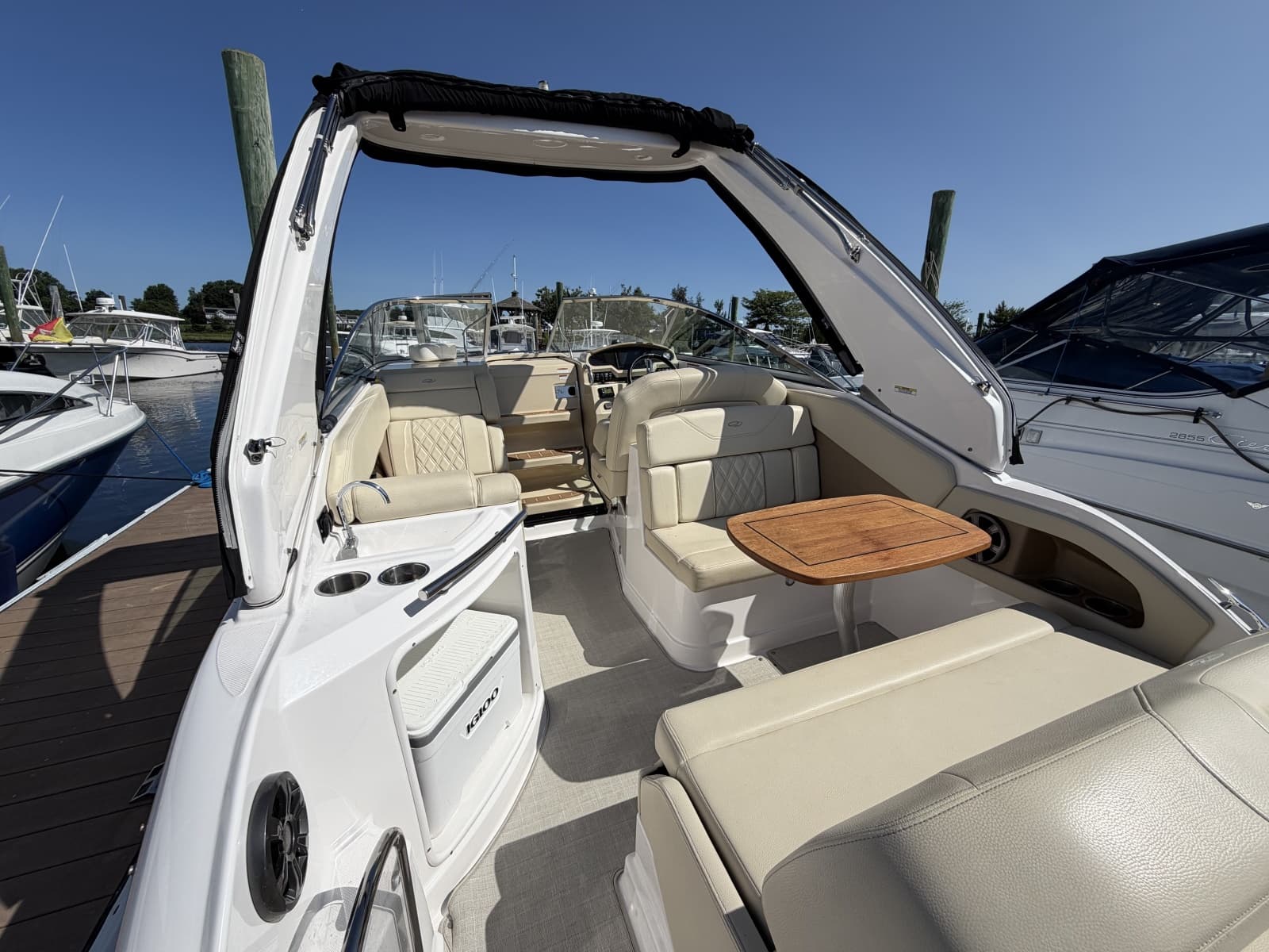 2020 Regal 28 Express - Photo 4