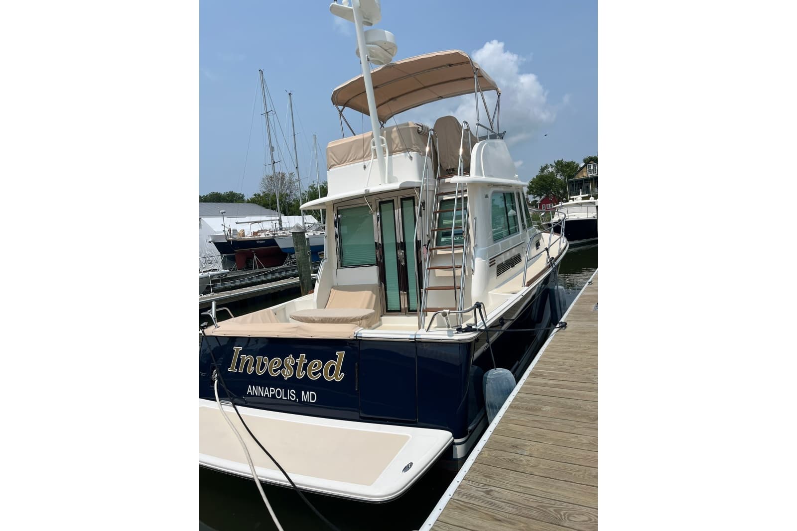 2018 Sabre 42 Fly Bridge Sedan - Photo 2