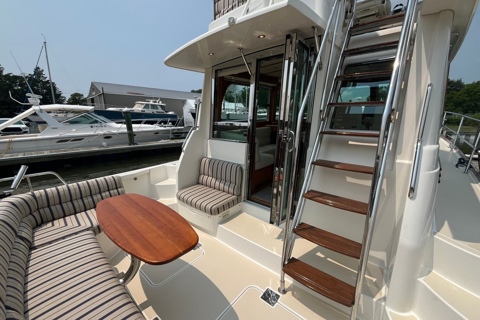 2018 Sabre 42 Fly Bridge Sedan - Photo 17