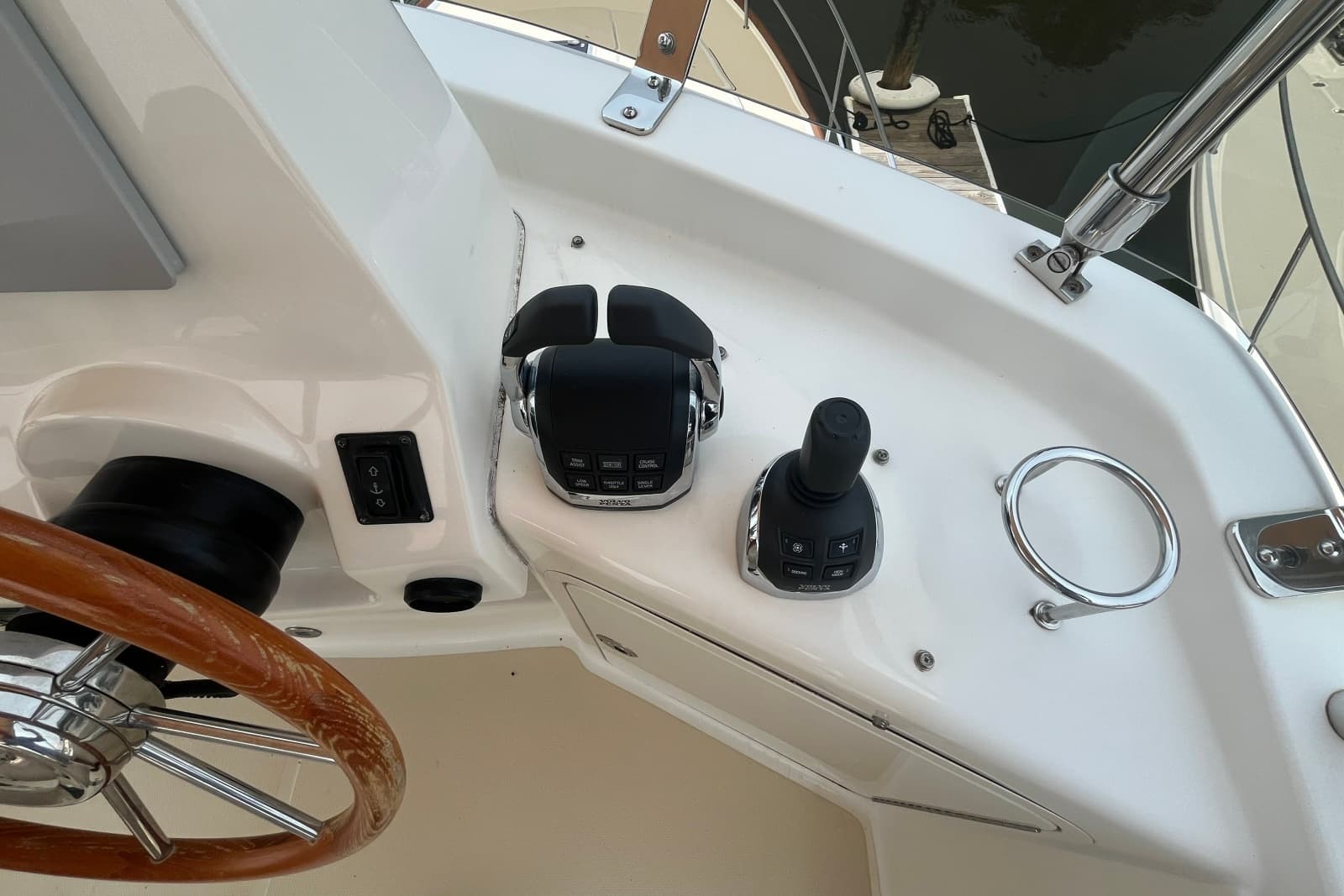 2018 Sabre 42 Fly Bridge Sedan - Photo 4