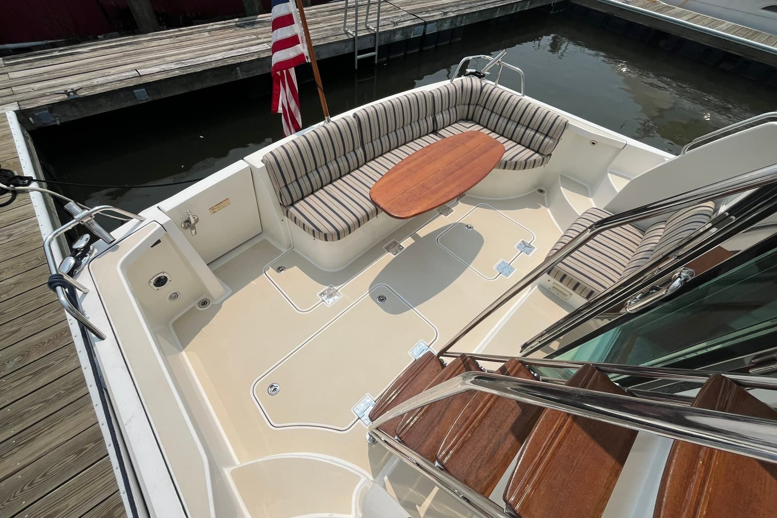 2018 Sabre 42 Fly Bridge Sedan - Photo 16