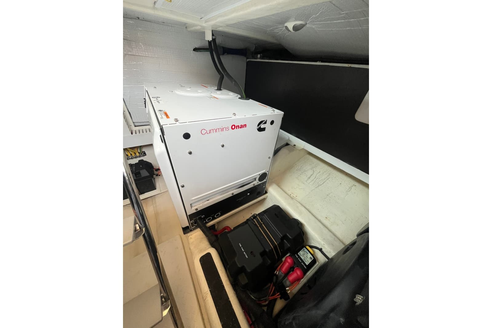 2018 Sabre 42 Fly Bridge Sedan - Photo 41