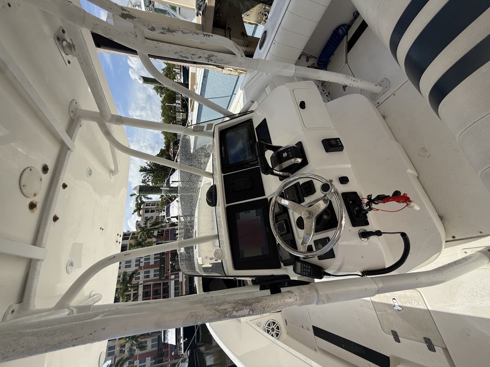 2008 Intrepid 377 Walkaround - Photo 16
