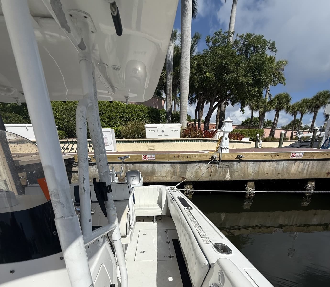2008 Intrepid 377 Walkaround - Photo 15