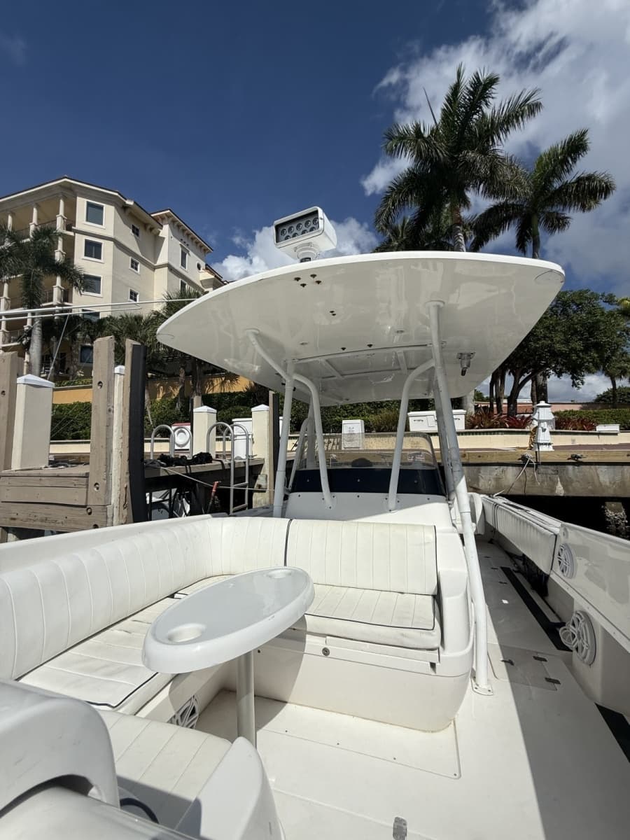 2008 Intrepid 377 Walkaround - Photo 12