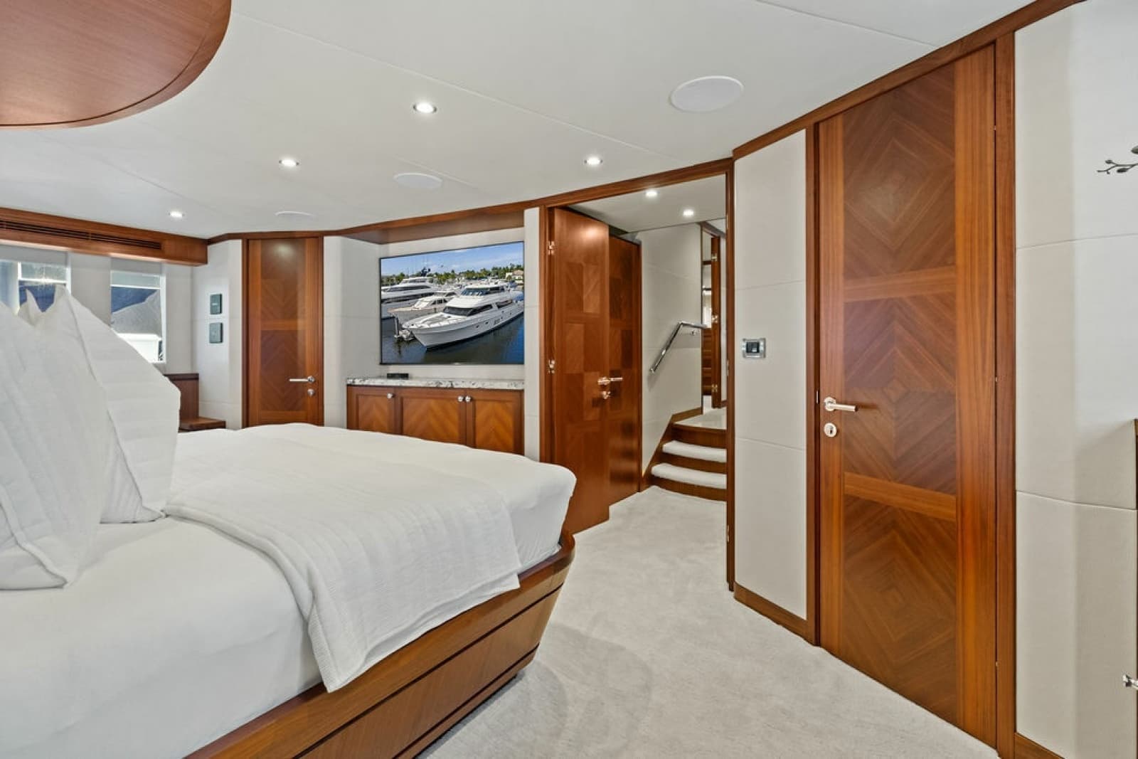 2012 Ocean Alexander 90 Skylounge - Photo 77