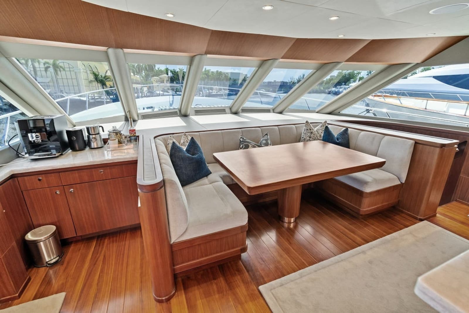 2012 Ocean Alexander 90 Skylounge - Photo 46